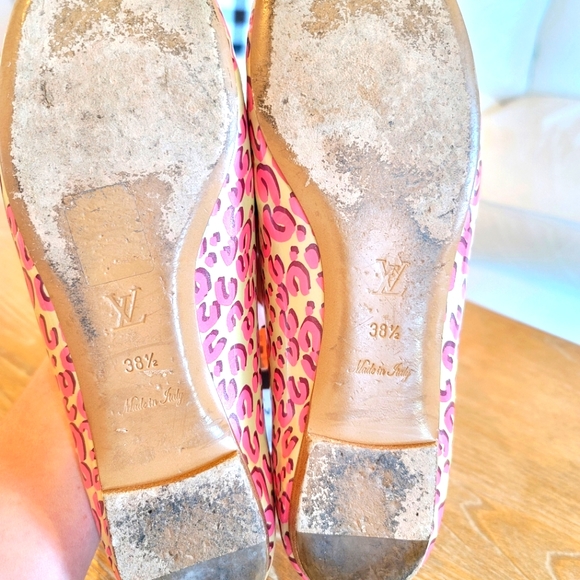 Louis Vuitton Flats SOLD - Picture 7 of 10